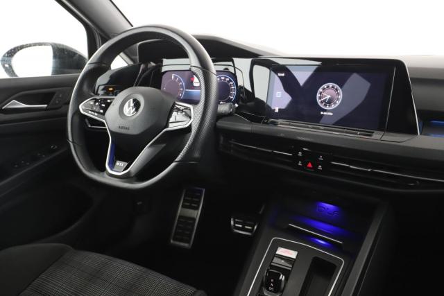 Volkswagen Golf image 8