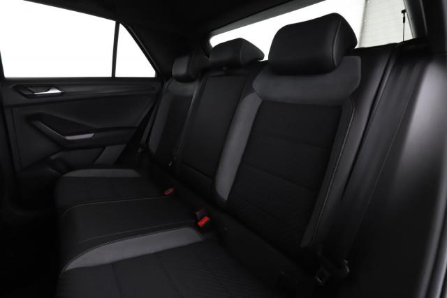 Volkswagen T-Roc image 2
