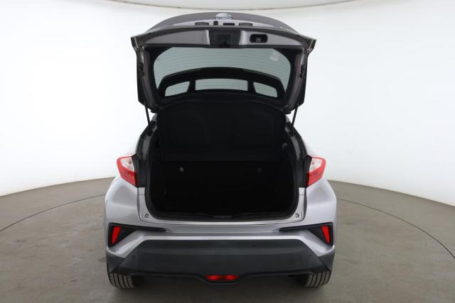 Toyota C-Hr image 5