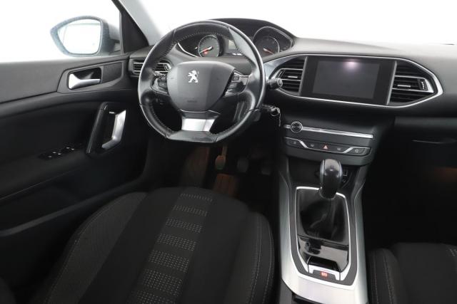 Peugeot 308 image 8