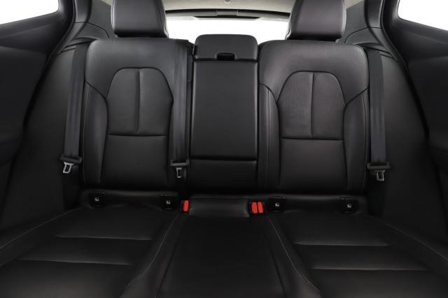Volvo Xc40 image 1