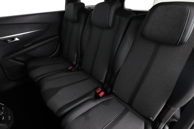 Peugeot 5008 image 4
