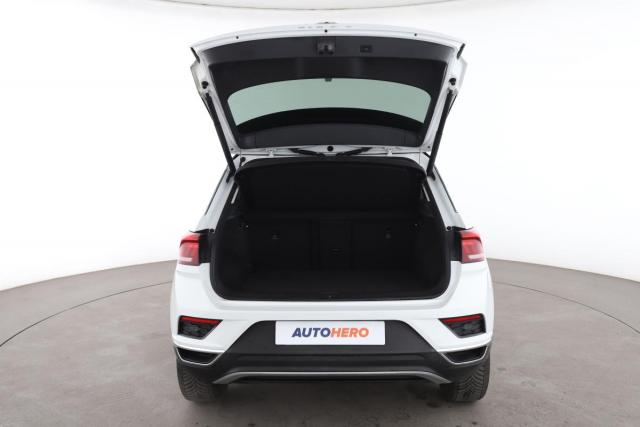 Volkswagen T-Roc image 2