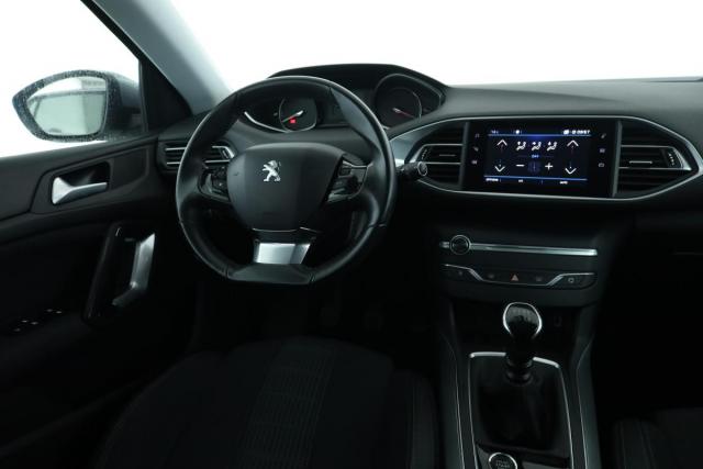 Peugeot 308 image 8