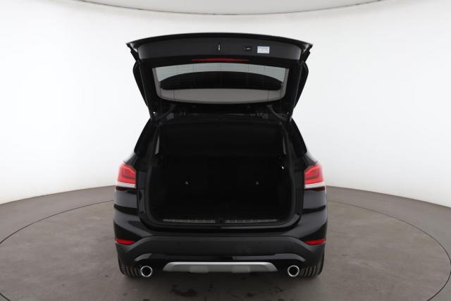 Bmw X1 image 2