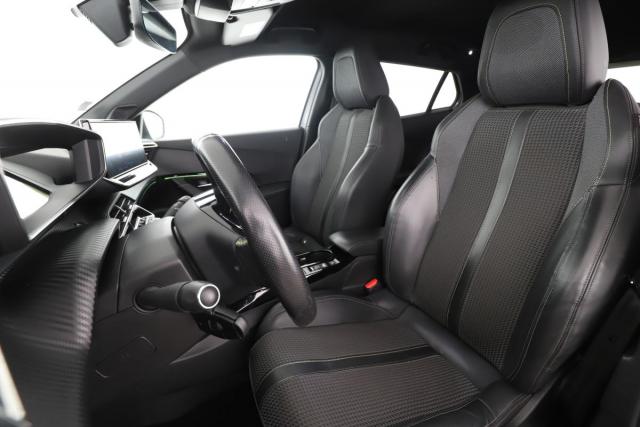 Peugeot 2008 image 6