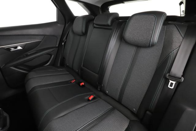 Peugeot 3008 image 2