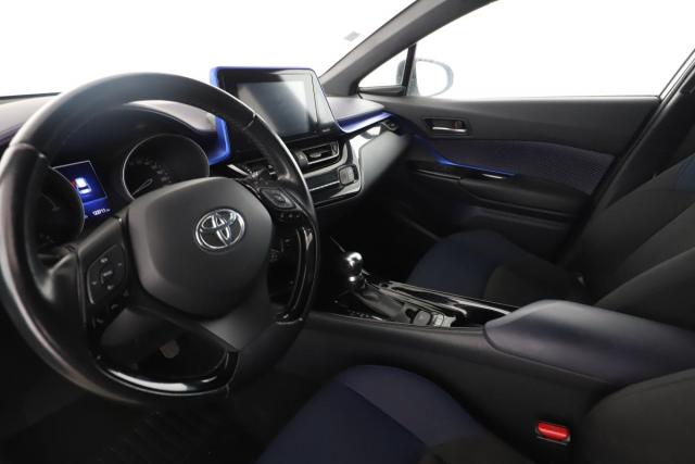 Toyota C-Hr image 9