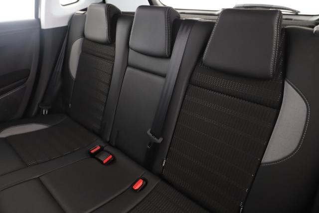 Peugeot 2008 image 3