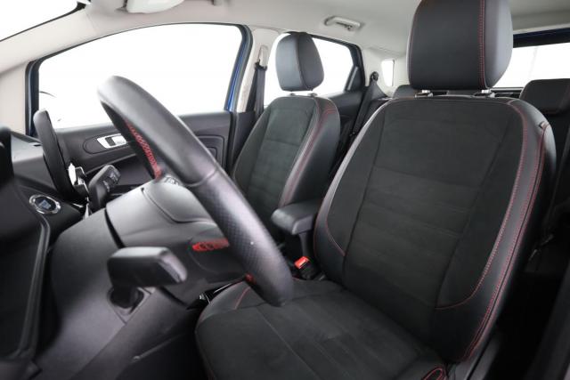 Ford Ecosport image 6