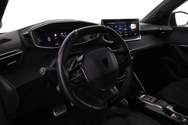Peugeot 2008 image 2