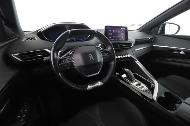Peugeot 3008 image 8