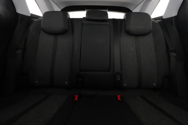 Peugeot 3008 image 1