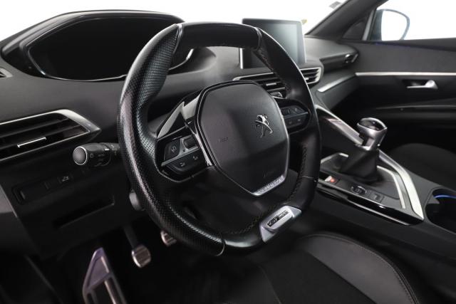 Peugeot 3008 image 1