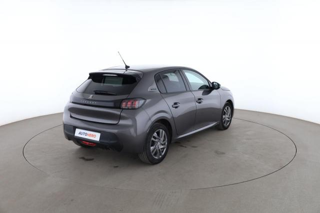Peugeot 208 image 4