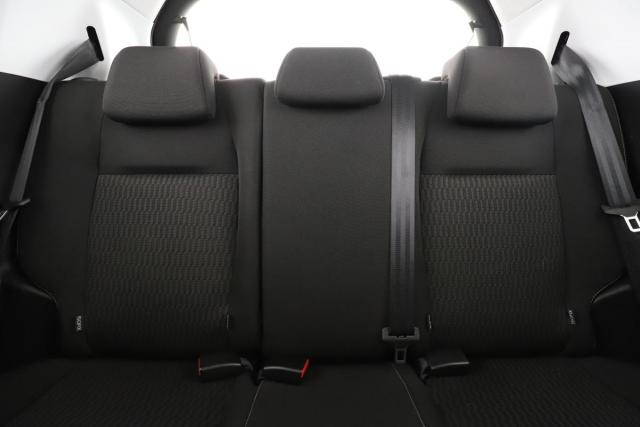 Peugeot 208 image 9