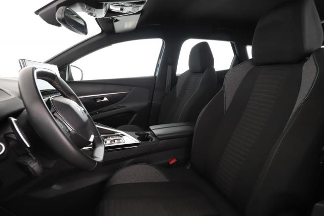Peugeot 3008 image 3