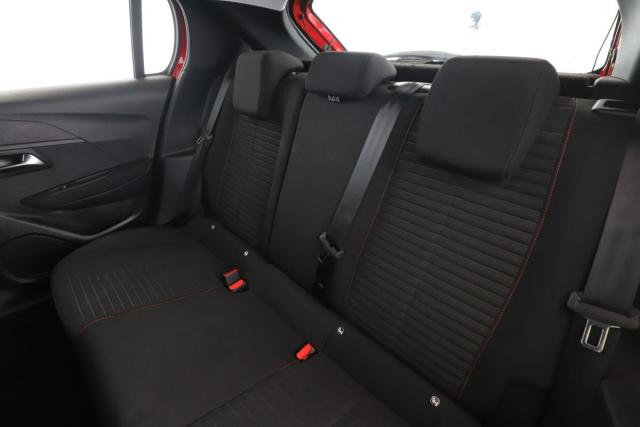 Peugeot 208 image 8