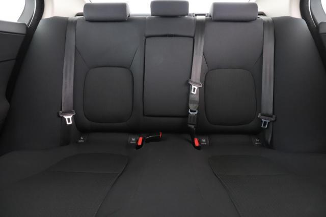 Jaguar Xe image 7