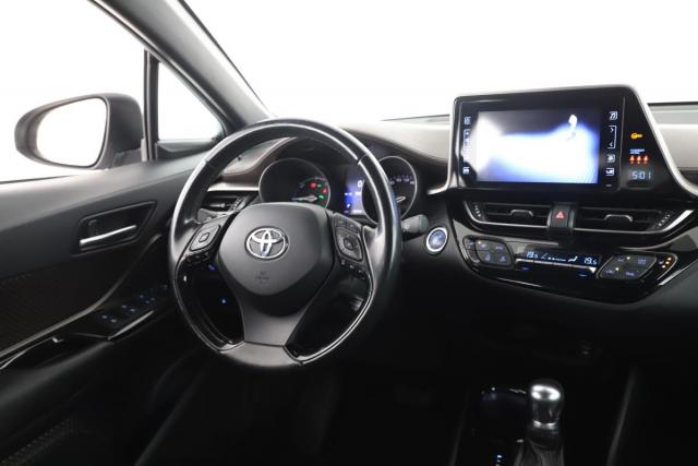 Toyota C-Hr image 7
