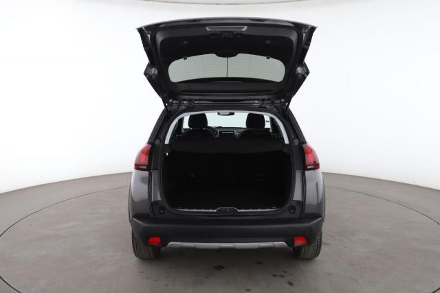 Peugeot 2008 image 2