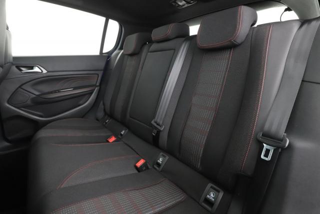 Peugeot 308 image 3