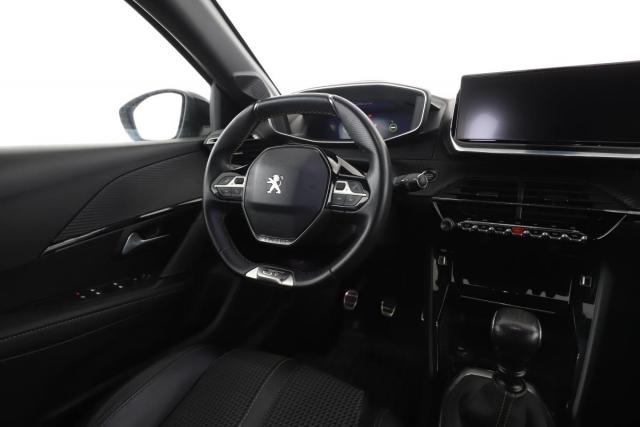 Peugeot 208 image 6
