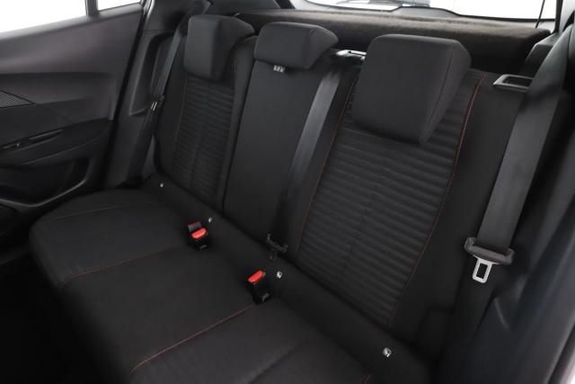 Peugeot 2008 image 5