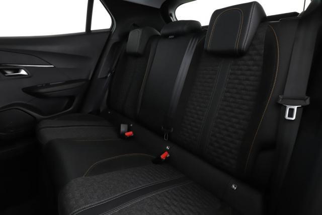 Peugeot 2008 image 3