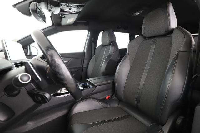Peugeot 5008 image 6
