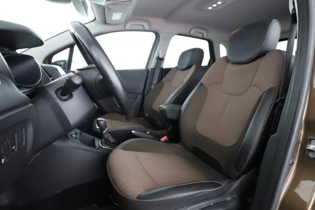 Renault Captur image 1
