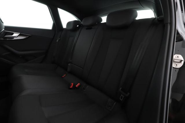 Audi A4 Avant image 9