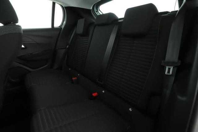 Peugeot 208 image 6