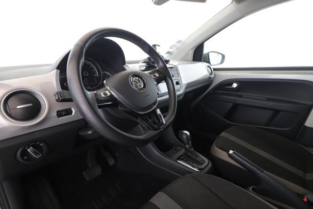 Volkswagen Up! image 7