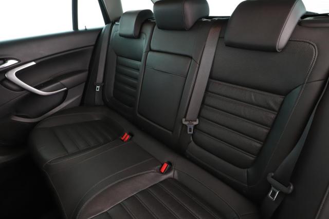 Opel Insignia image 8