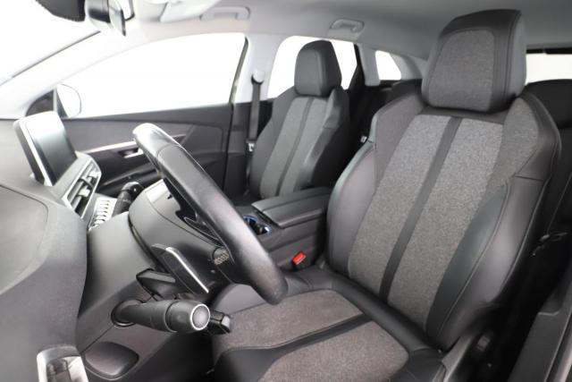 Peugeot 3008 image 6