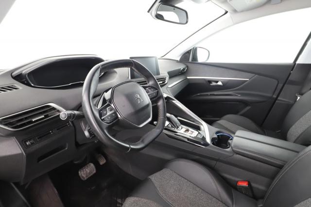 Peugeot 3008 image 2