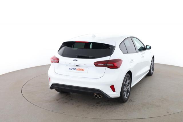 Ford Focus image 6