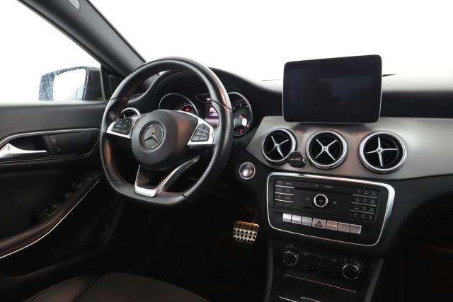 Mercedes Benz Cla image 7