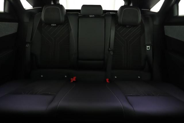 Peugeot 3008 image 3