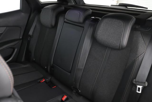 Peugeot 3008 image 3