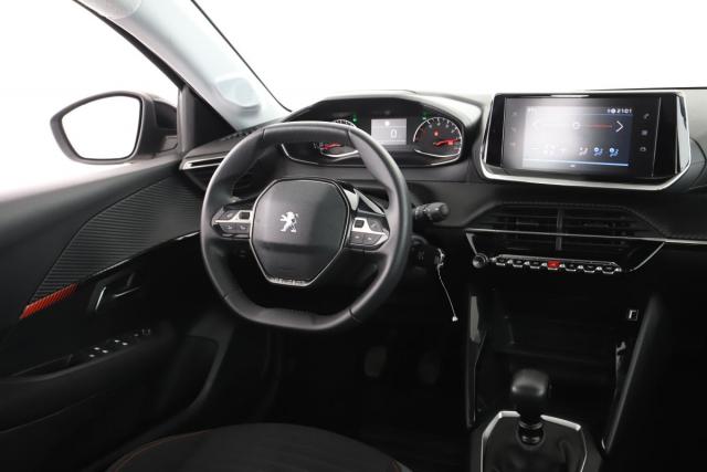 Peugeot 208 image 1