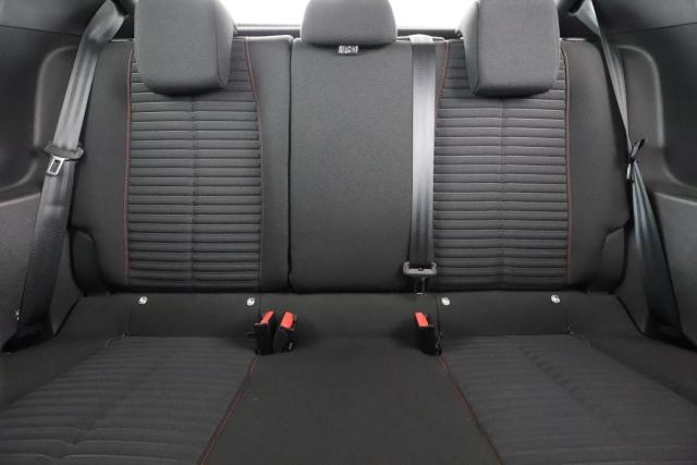 Peugeot 208 image 7