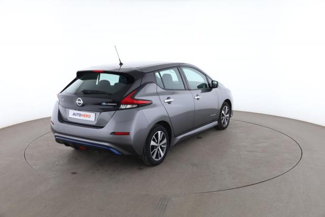 Nissan Leaf image 5