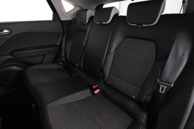 Renault Captur image 2
