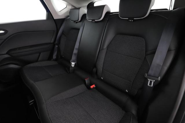 Renault Captur image 8