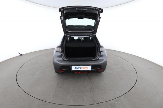 Peugeot 208 image 6