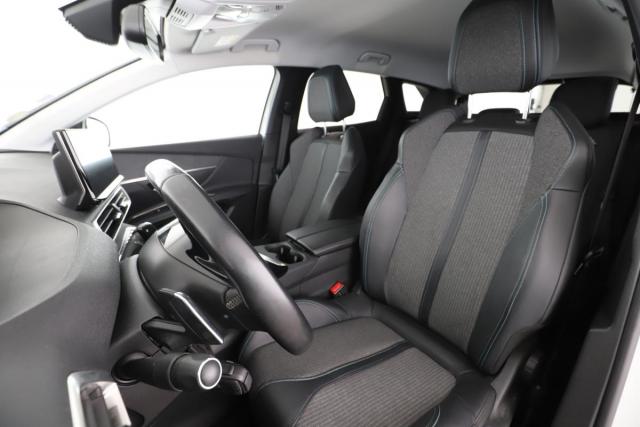 Peugeot 3008 image 5