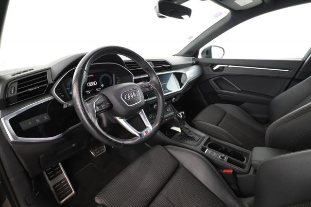 Audi Q3 image 2