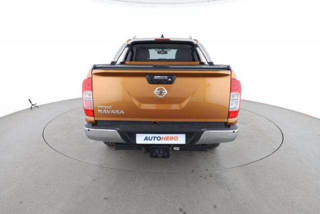 Nissan Navara image 1